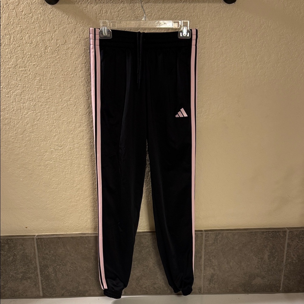 NWOT! Adidas Women’s Joggers with light pink stripes